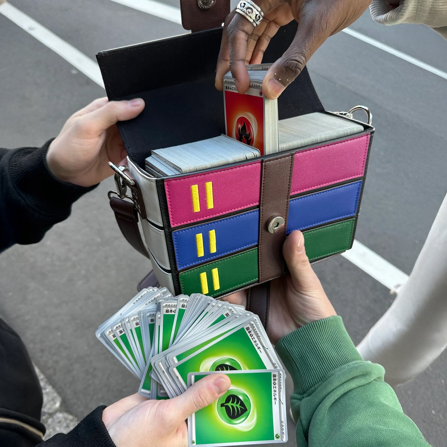 WinRAR ARCHIVE MESSENGER BAG